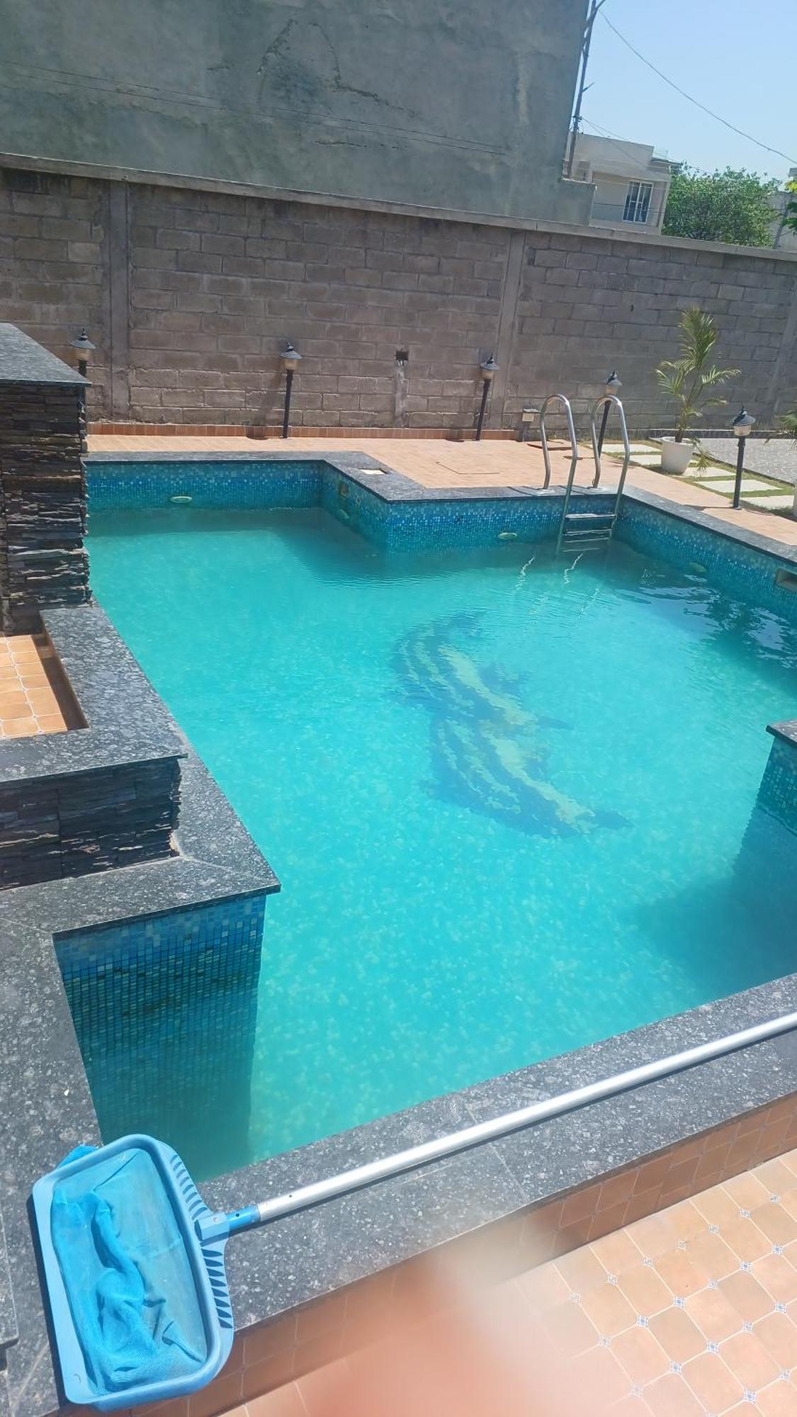 Greystone Villa, Swiming Pool , Bbq , Big Garden, Pool Table, Party Speaker, Bathtub, Kitchen, 15Mins To Golden Temple Amritsar Exterior foto